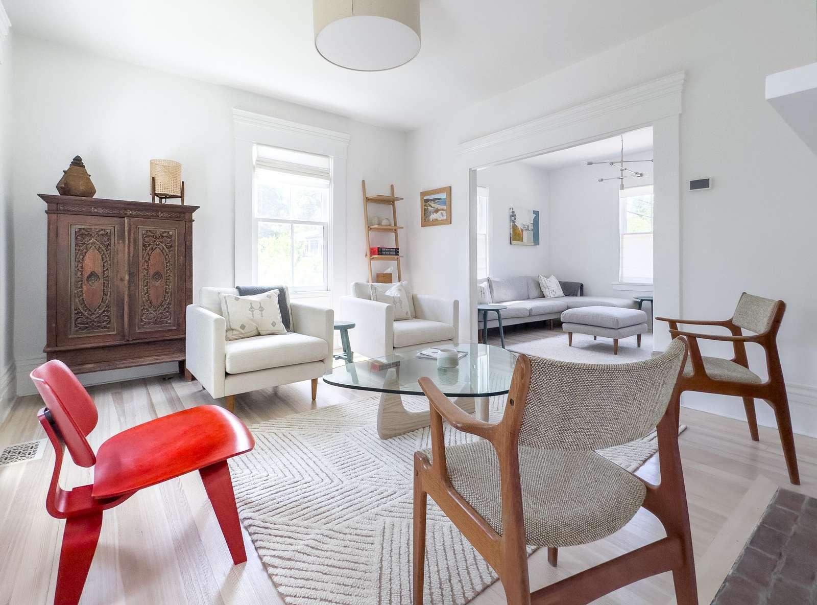 Historic Victorian Gem in the Heart of Vineyard Haven Preview 0