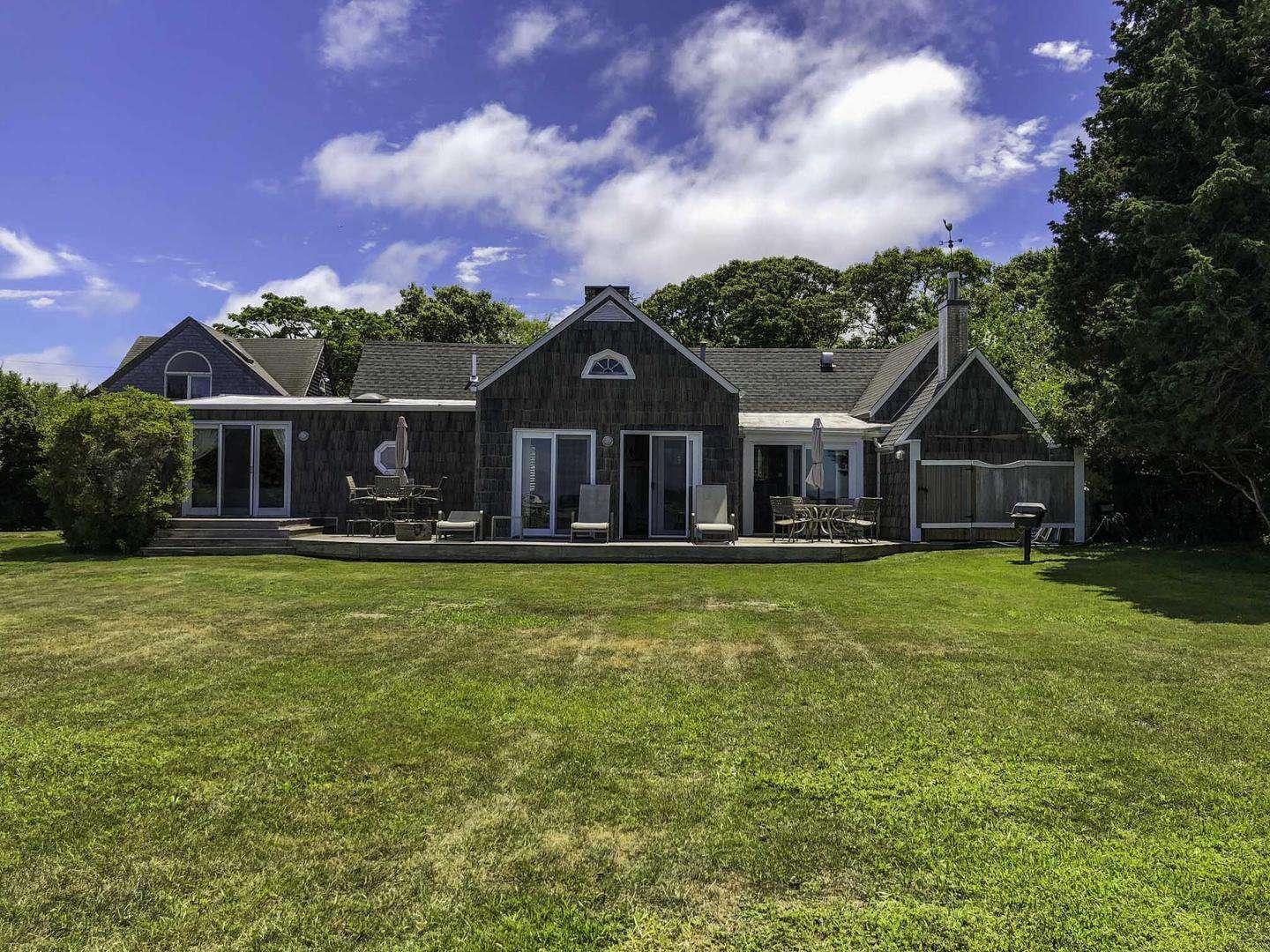 2 bedroom waterfront home on Martha's Vineyard Preview 0