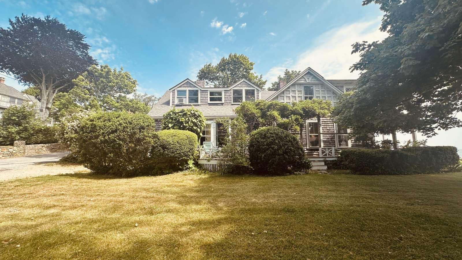 Harbor-facing Elegance — 6 Bedroom Waterfront Retreat Preview 0