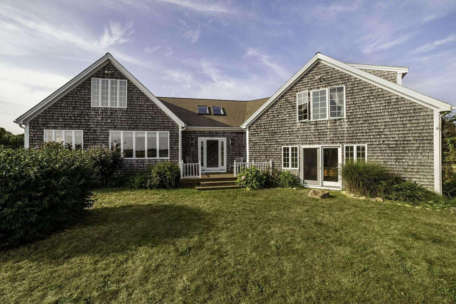 Spacious Katama Farmhouse with Conservation Views & Expansive Grounds Preview 0