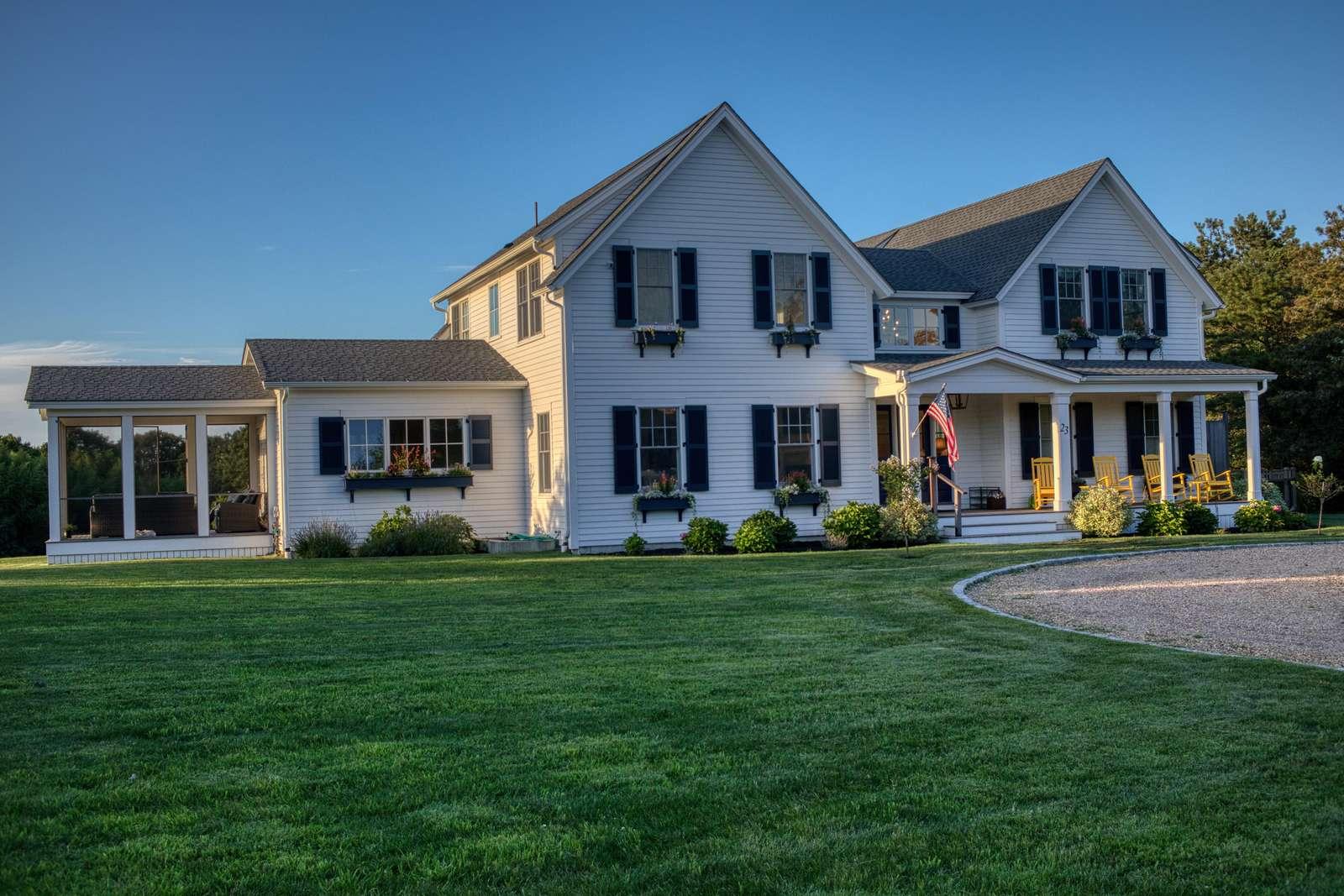 Secluded Edgartown getaway (.9 Mile from downtown Edgartown)) Preview 0